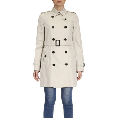 impermeabile classico burberry|Trench e impermeabili di Burberry da donna .